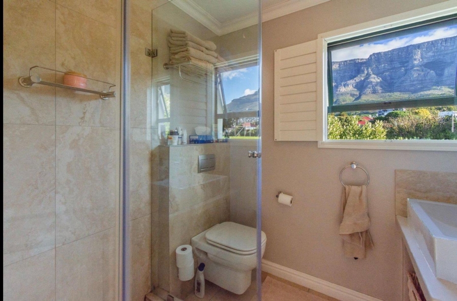 4 Bedroom Property for Sale in Vredehoek Western Cape